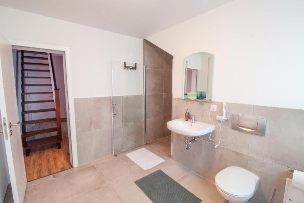 Hotel Dona Bergisch Gladbach Luaran gambar
