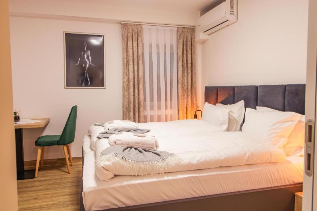 Hotel Dona Bergisch Gladbach Luaran gambar